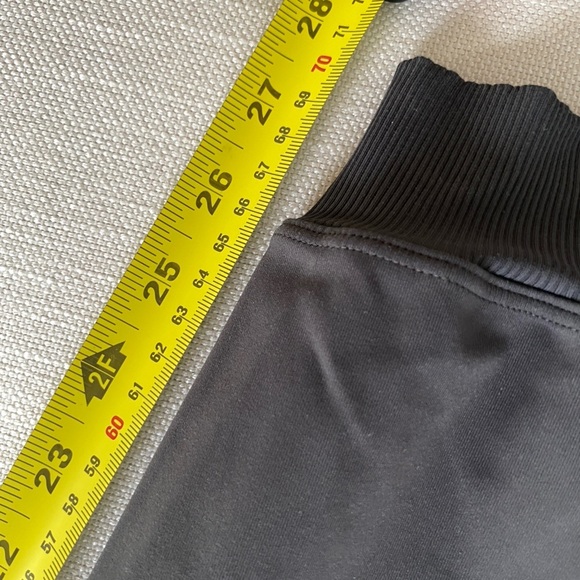 LULULEMON On The Fly Joggers *Luxtreme 28” Graphite Grey Size 2 - Picture 14 of 14